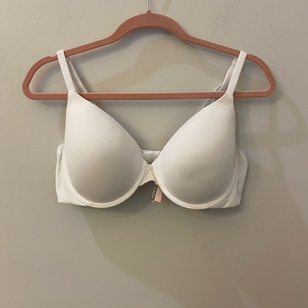 Victoria’s Secret T-Shirt Lightly Lined Full Coverage Bra Women Size 40C